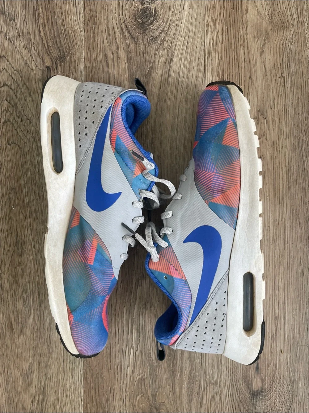 Men Size 10.5 Nike Air Max Tavas Print Grey Blue Hot Lava Shoes